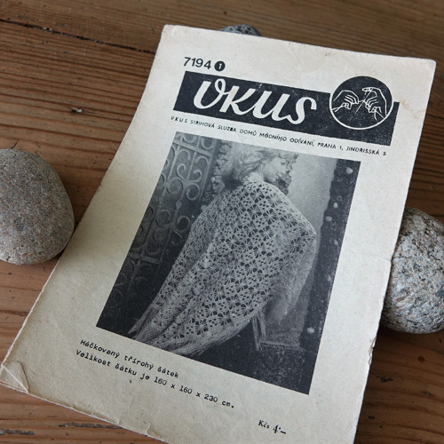 VKUS 7194 - Háčkovaný pléd — foto 1