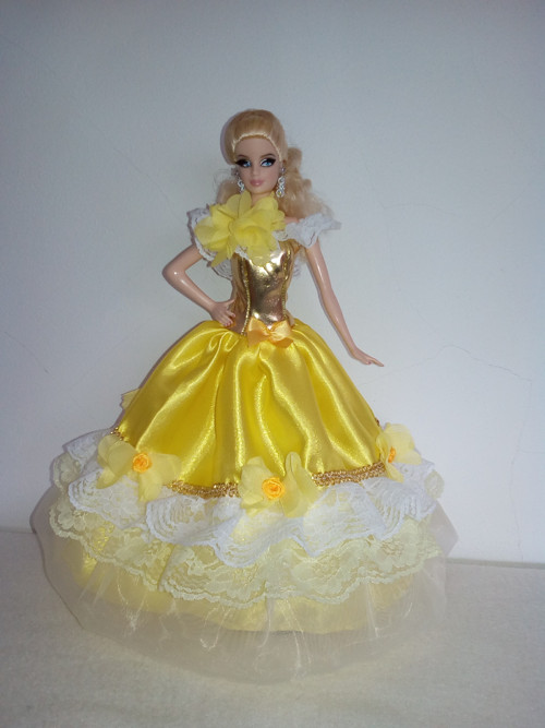 Šaty pro Barbie — foto 1
