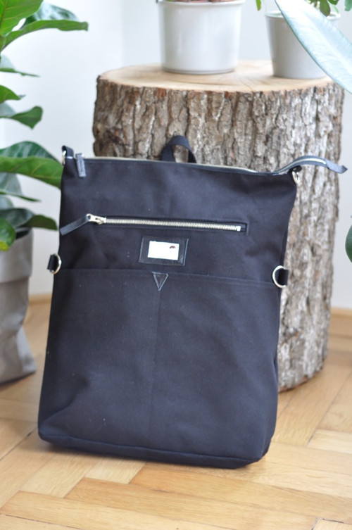 PENTABACKPACK - batoh a taška v jednom - černý I — foto 1