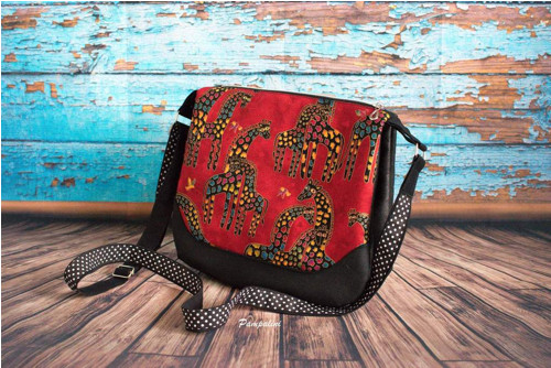 Dvoukomorová crossbody kabelka - Žirafy