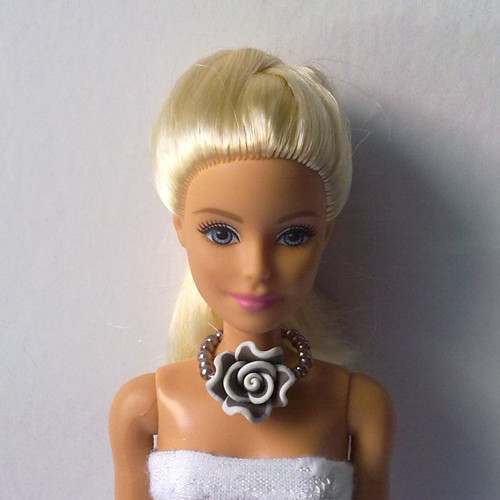 Šperky pro Barbie - náhrdelník — foto 1