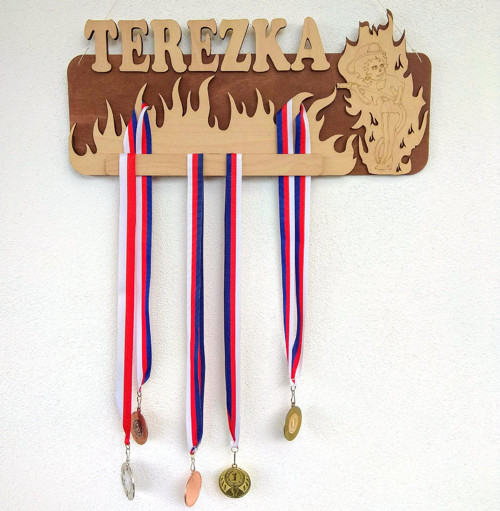 Držák na medaile - hasička — foto 1