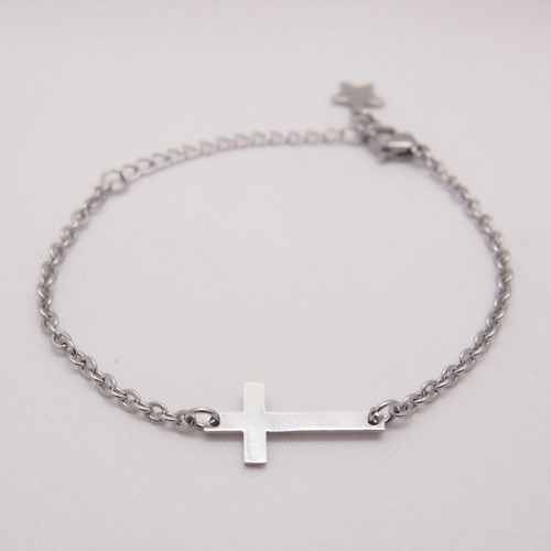 Ocelový minimalistický nárame