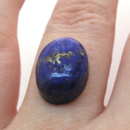 Kabošon lapis lazuli ovál 15,4mm — foto 1