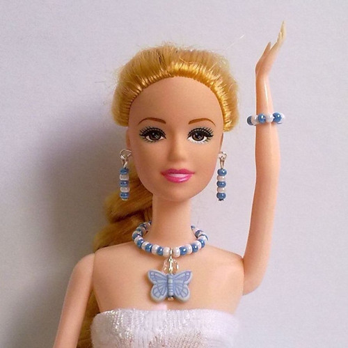 Šperky pro Barbie - náhrdelník, náušnice, náramek — foto 1