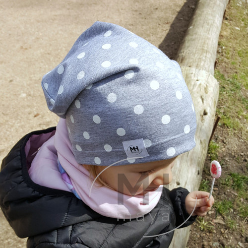Čepice šedá s puntíky (49 - 51) — foto 1