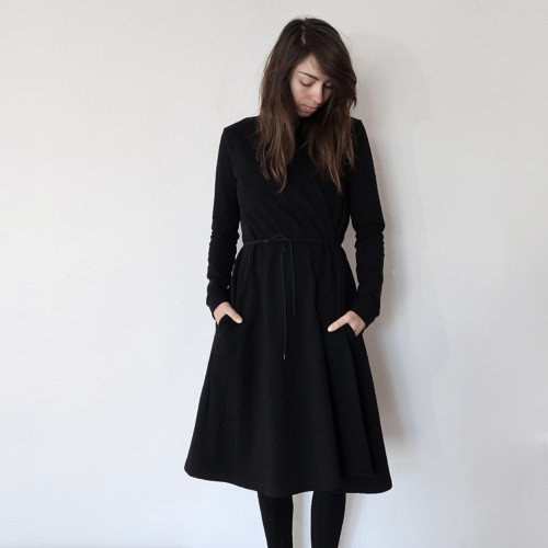 Zavinovací mikino-šaty black — foto 1