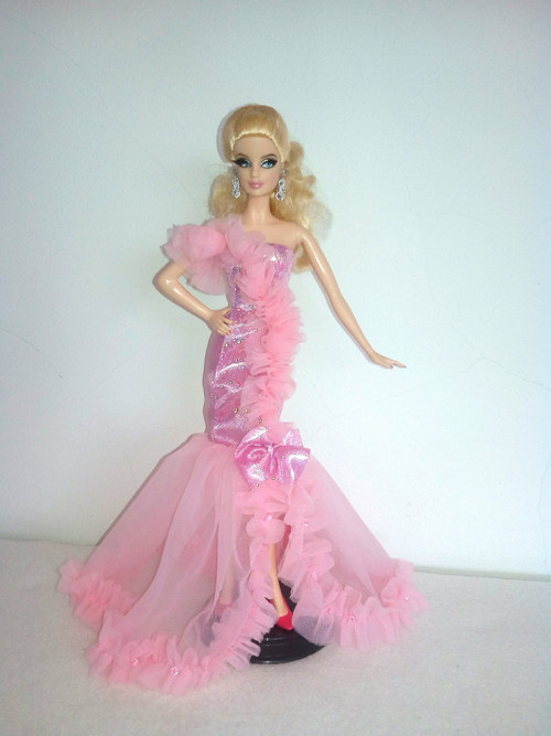 Šaty pro Barbie — foto 1