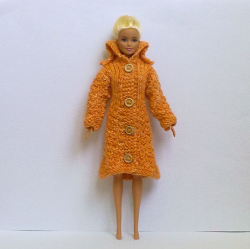 Oblečky pro Barbie - kabát — foto 1