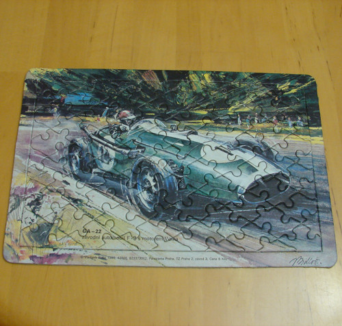 Závodní automobil F3 - puzzle