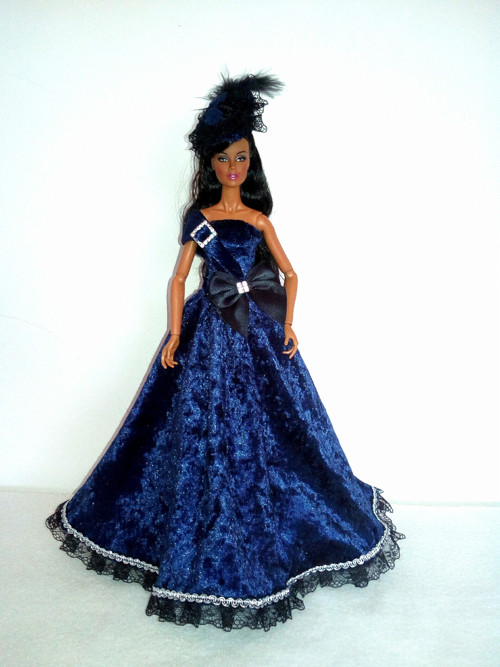 Šaty pro Barbie — foto 1