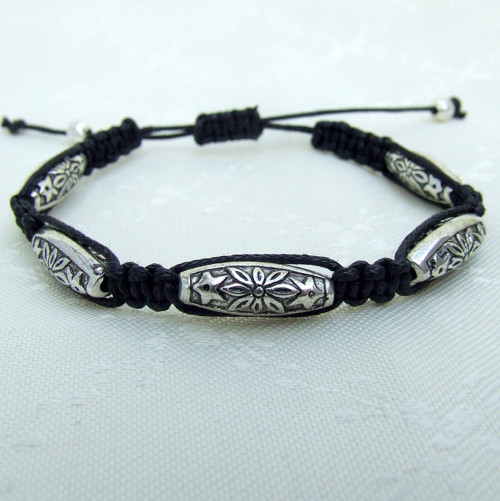 Drhaný náramek Steal Ornament (macramé) — foto 1