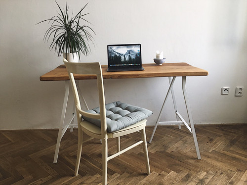 Psací stůl — foto 1