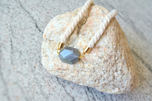 Náhrdelník Golden Labradorite — foto 1