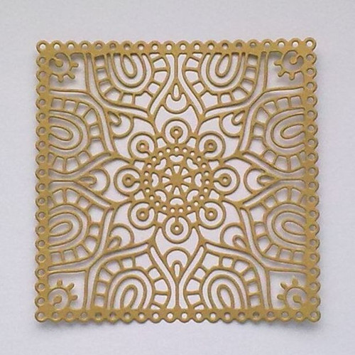 Výsek - Ozdobný rámeček (velký) - mandala (zlatá)