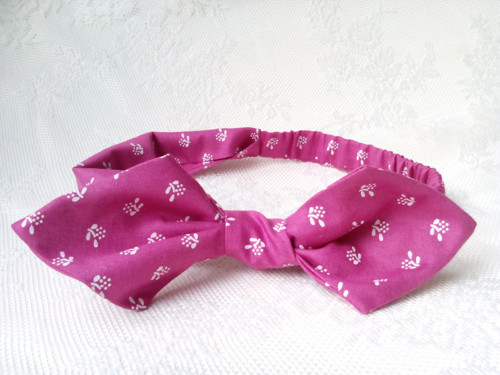 Pin Up headband on elastic (fuchsia folklore)