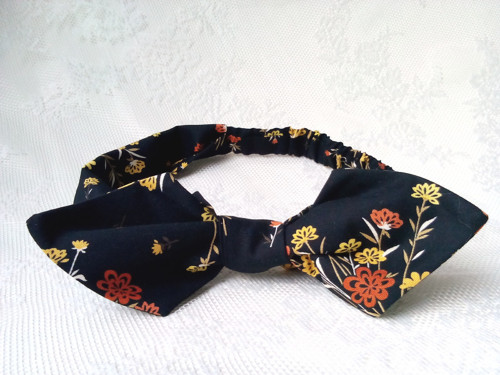 Pin Up headband on elastic (romantic/flowers)