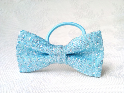 Winter glitter hair bow