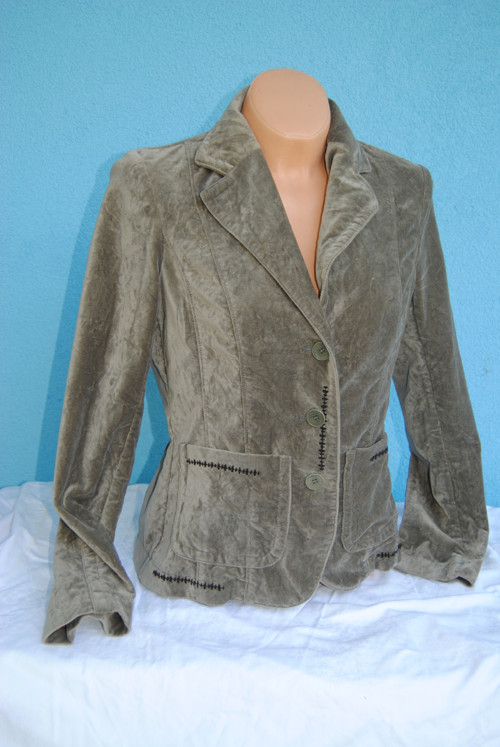 Kabátek ,blazer v.38