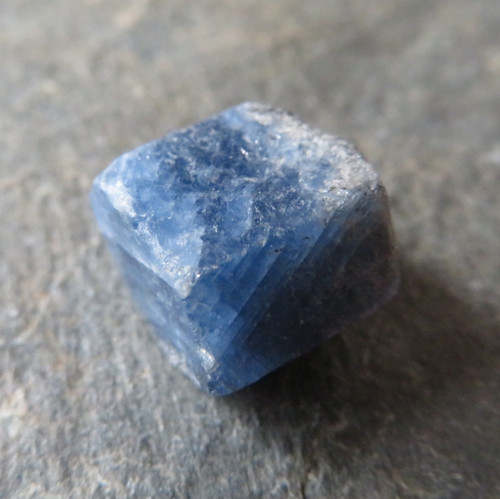 Modrý safír Madagaskar krystal č.12 — foto 1