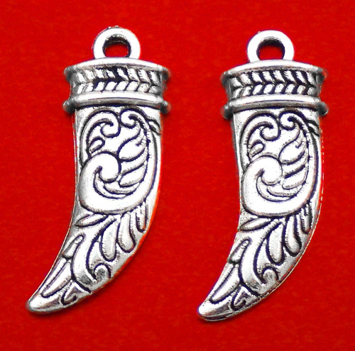 Přívěsek v ethno stylu s ornamenty, 2 kusy
