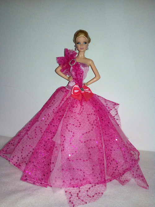 Šaty pro Barbie — foto 1
