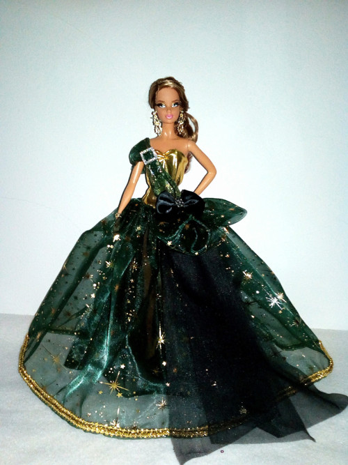 Šaty pro Barbie — foto 1