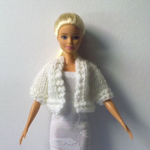 Oblečky pro Barbie - Kabátek — foto 1