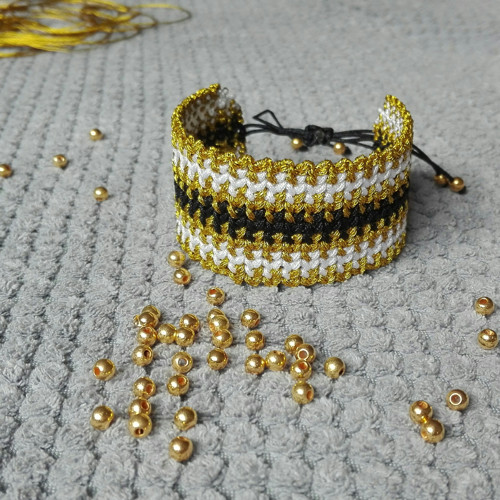 Macramé náramek "zlato" — foto 1
