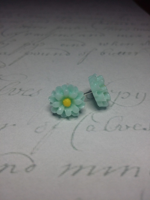 Náušnice puzety - Mint sedmikrásky — foto 1