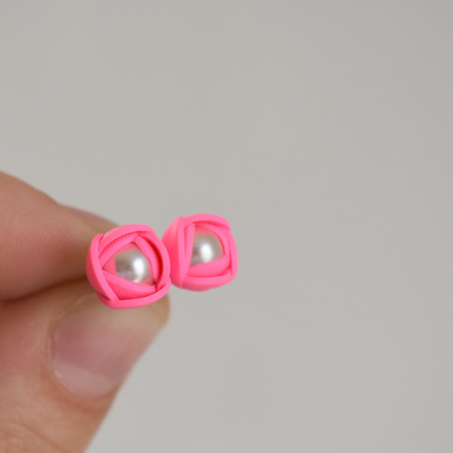 Mini růžičky růžové - Chirurgická ocel — foto 1