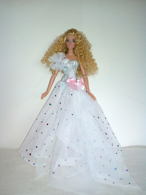 Šaty pro Barbie — foto 1