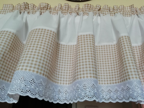 Záclonka kostička s krajkou — foto 1