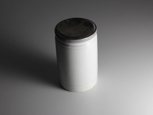 Porcelánová doza s víčkem — foto 1