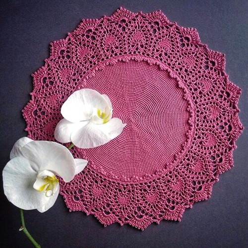 Háčkovaná dečka strukturovaná 30 cm — foto 1