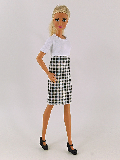Barbie - Kárované šaty — foto 1