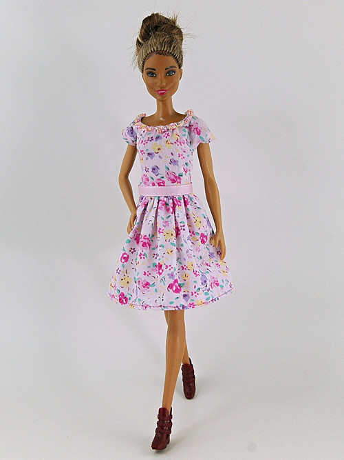 Barbie - šaty s korálky — foto 1
