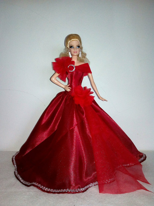 Šaty pro Barbie — foto 1