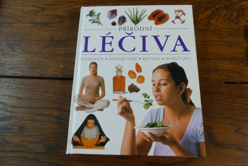 Přírodní léčiva, homeopatie, éterické oleje, kryst
