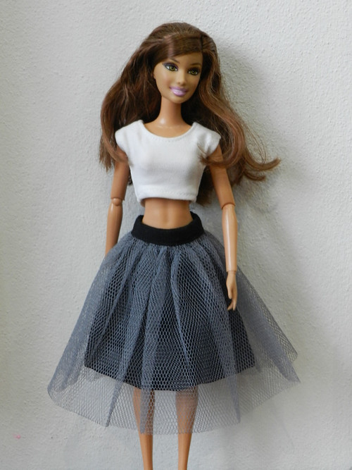 Tričko a sukně pro Barbie — foto 1