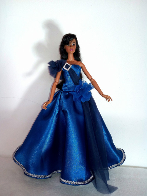 Šaty pro Barbie — foto 1
