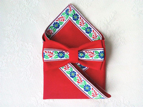 Slovenský folklórny set (červený)