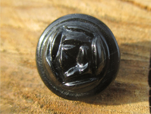 Starý skleněný knoflík – černý