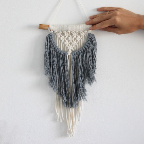 Šedobílé macramé menší — foto 1