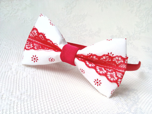 Romantická Pin Up čelenka (bielo-červená)
