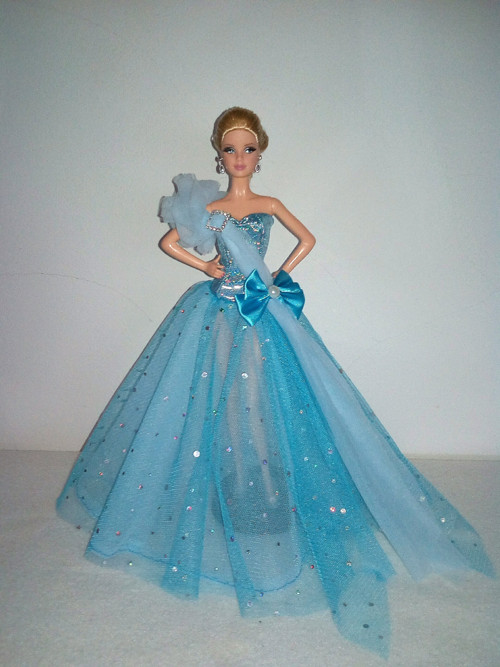 Šaty pro Barbie — foto 1