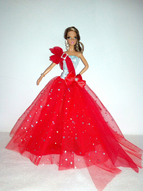 Šaty pro Barbie — foto 1
