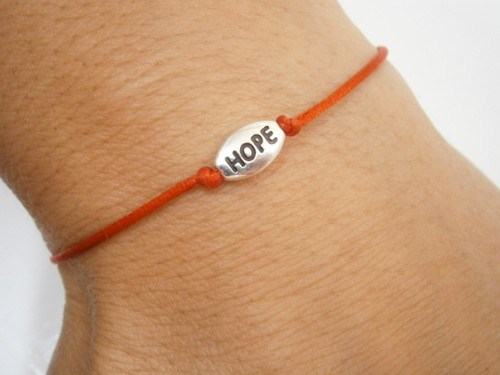Ochranný saténový náramek *HOPE* (Kabbalah)
