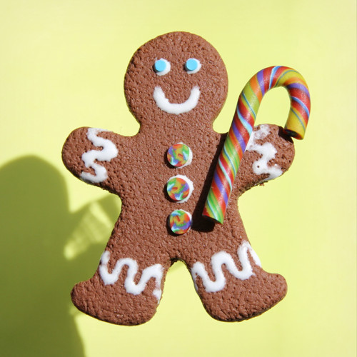 Gingerman s barevnými knoflíky — foto 1