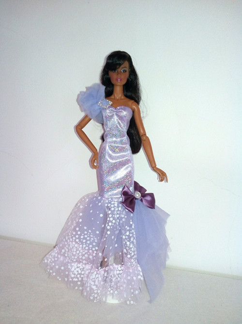 Šaty pro Barbie — foto 1